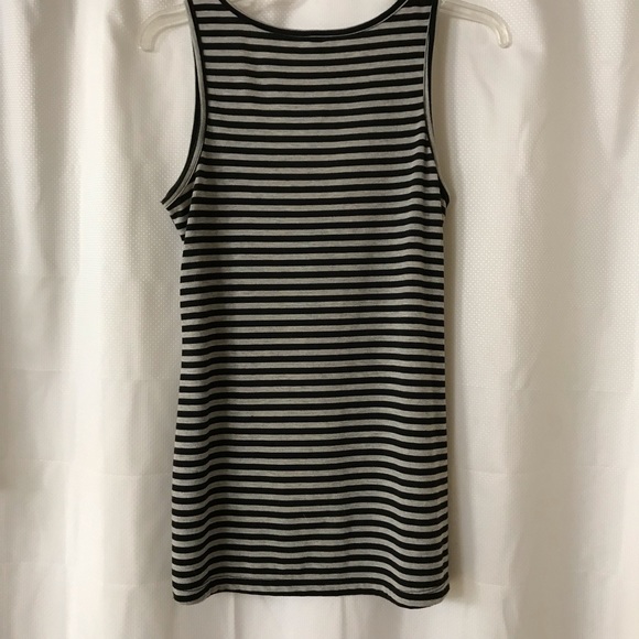 Black and Gray Tank Top with Ruffle Zipper - Picture 5 of 10